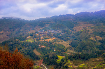 大山上的村庄