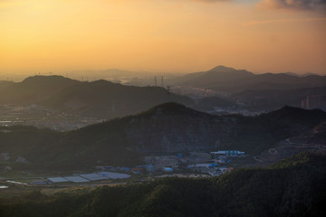 丫髻山山顶赏夕照美景