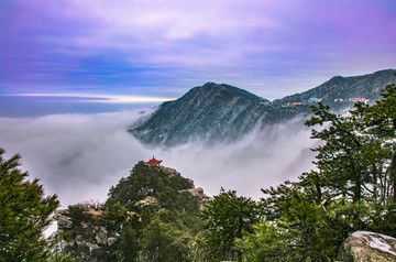 庐山观云亭云雾雪景