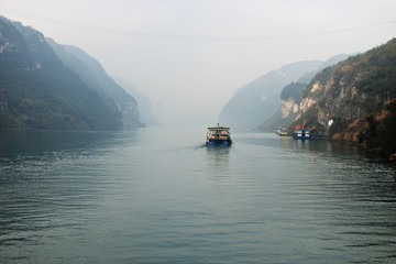 西陵峡口