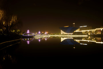 金华施光南音乐广场音乐厅夜景