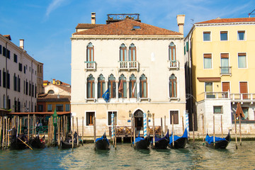 威尼斯运河建筑贡多拉