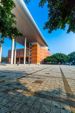 四川大学