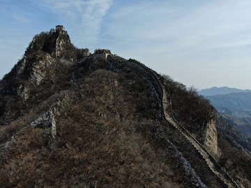 航拍山顶长城