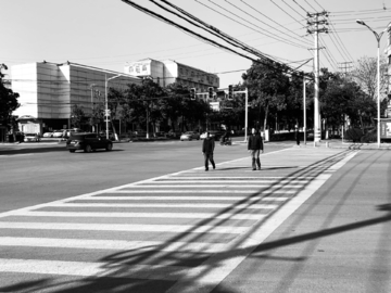 黑白城巿路景