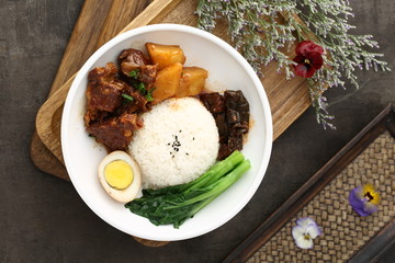 土豆牛肉饭