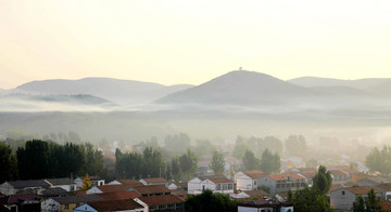 山村风景画