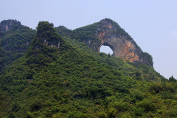 桂林山水月亮山