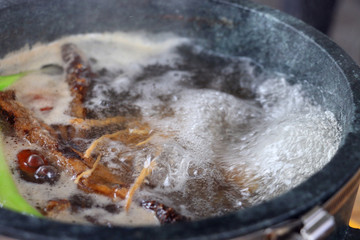 石锅牦牛肉