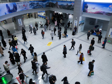 地铁站人流