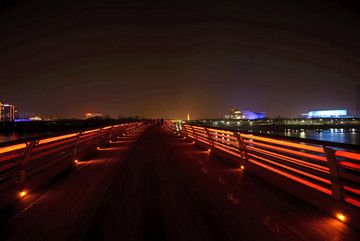 金华燕尾洲彩虹桥夜景