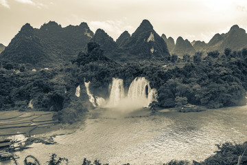 水墨风景画