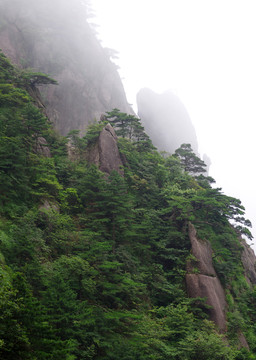 黄山青山隐隐