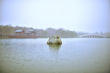 湖光水色美景