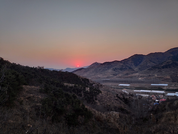 农村夕阳山风景