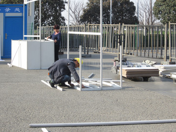 展台搭建工人