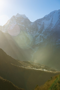 阳光村庄