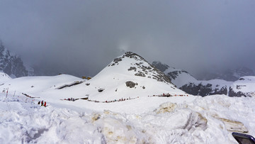 玉龙雪山