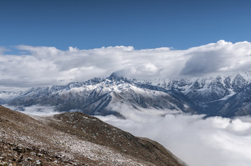 高原雪山