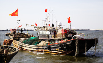 渔民渔船出海