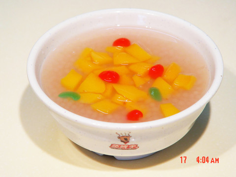 黄桃西米冰粥