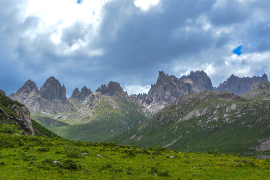 果洛山