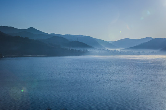 泸沽湖晨曦