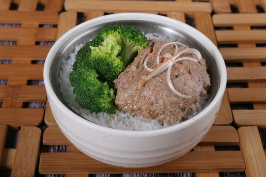 粉蒸牛肉骨汤饭