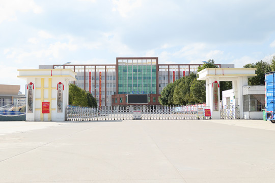 学校大门