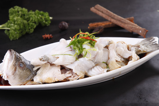 香蔥撈鱸魚