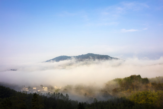 山村晨曲