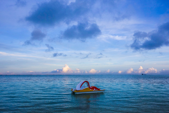 海上游艇