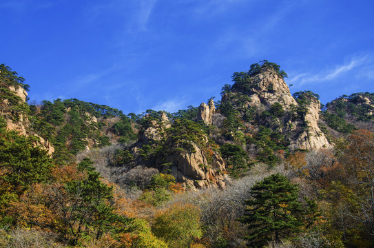 千山仙人台陡峭险峻连绵群山峰