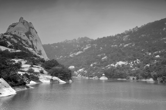 嵖岈山景区