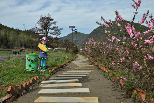 三峡奇潭花海