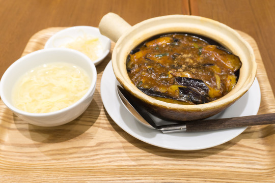 麻婆茄子砂锅饭套餐