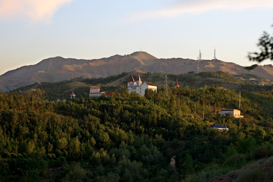 雅玛里克山