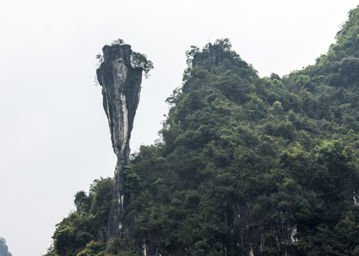 山上奇石