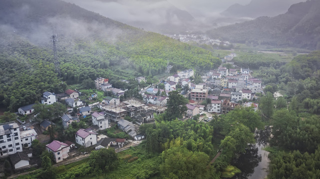 水墨月亮湾