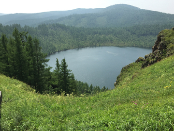 阿尔山驼峰天池