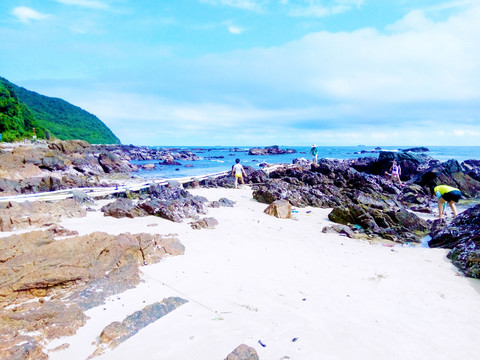 西冲海滨风景