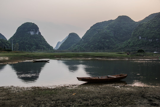 红枫湖