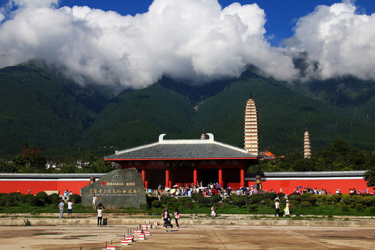 大理旅游崇圣寺三塔