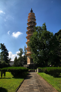 大理旅游崇圣寺三塔