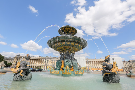 巴黎协和广场喷泉