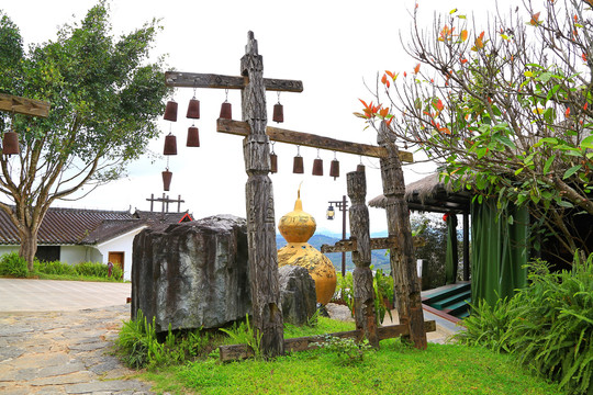 布朗族民居