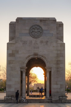 天津大学