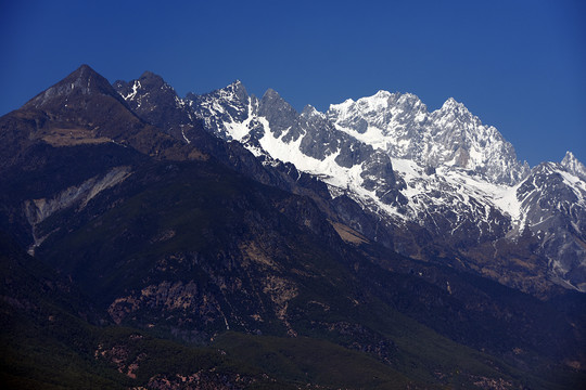 玉龙雪山