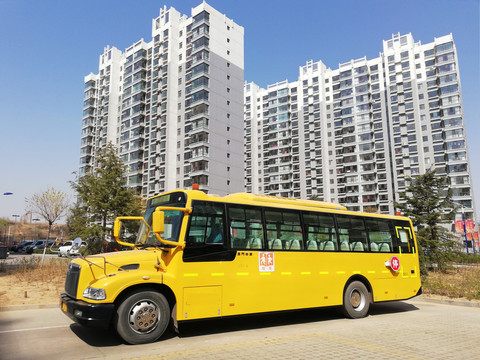 小学生接送专用车