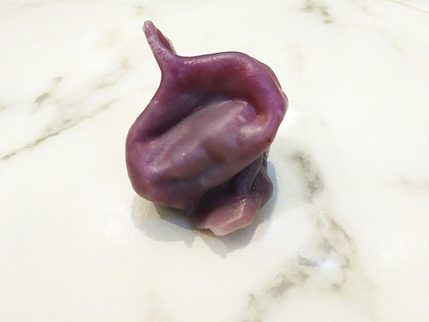 紫色水饺